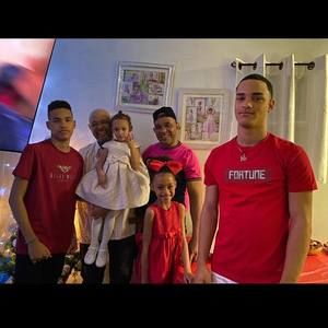 Meet your Posher, Moises